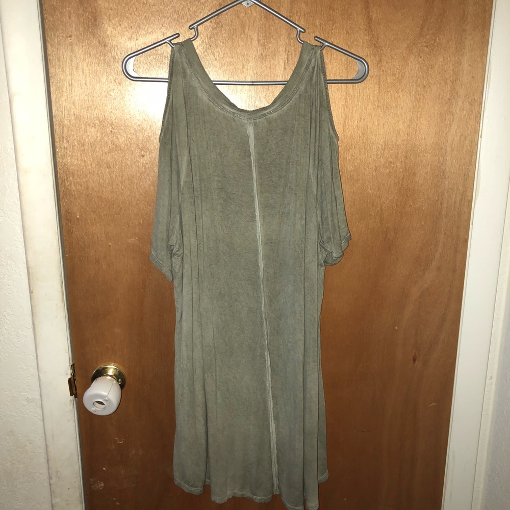 Cold shoulder